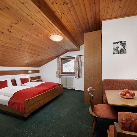 Pension Pichler Dorf Tirol Exterior foto